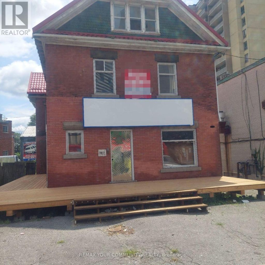 2077 Lawrence Avenue W, Toronto (weston)