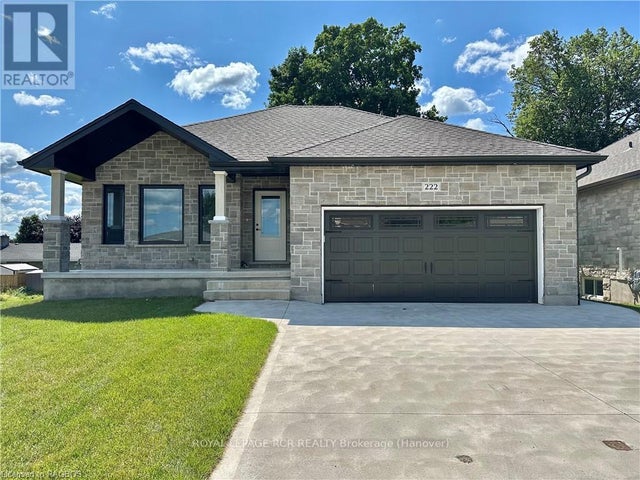 222 16th Avenue Crescent, Hanover