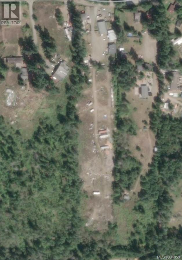 1586 Mckibbon Rd N, Errington