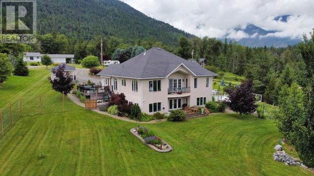 1062 Simmons Road, Creston