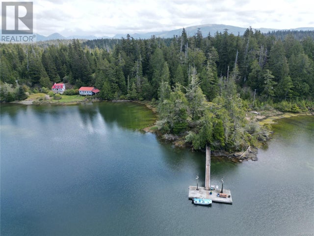 522 Burlo Island, Bamfield
