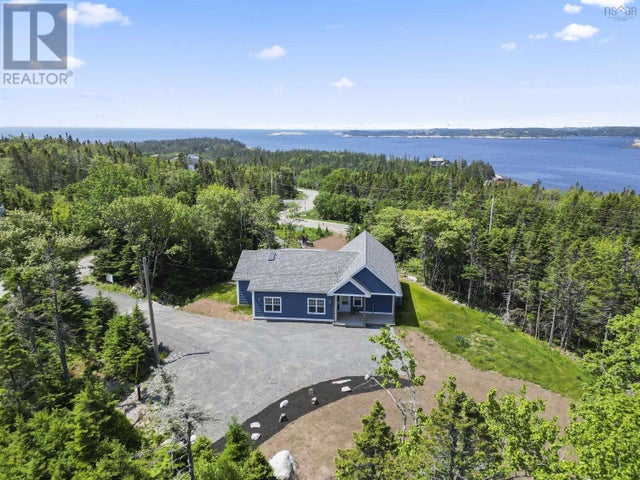 667 Shad Point Parkway, Blind Bay