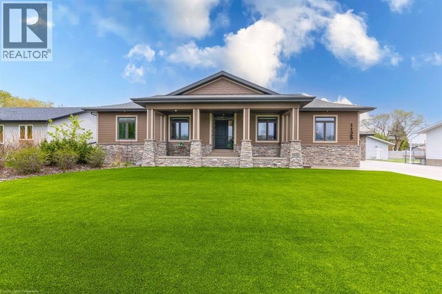 1125 16 Street, Wainwright