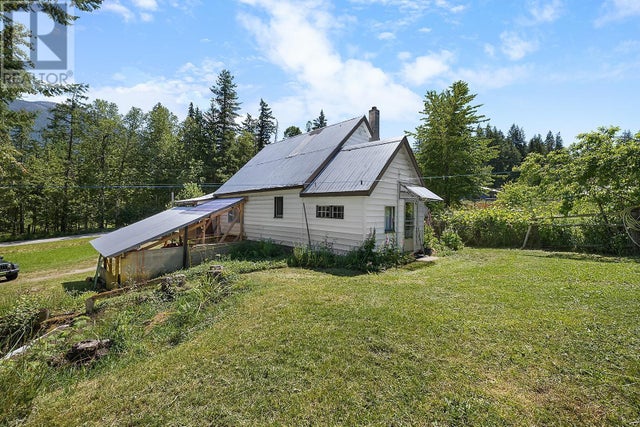15781 Peters Road, Crawford Bay