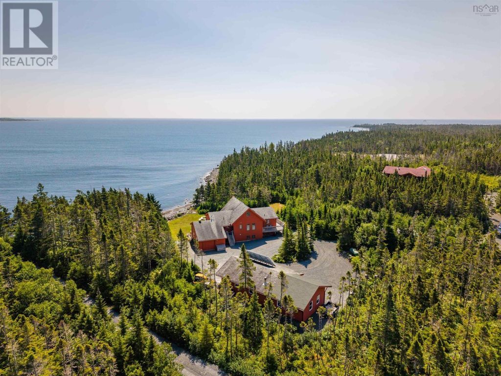 2932 Cape Gegogan Road, Goldenville