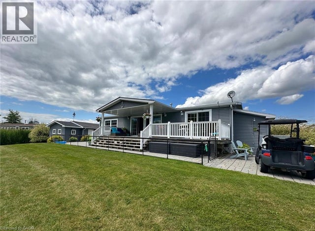 2 Hickory Hollow, Nanticoke