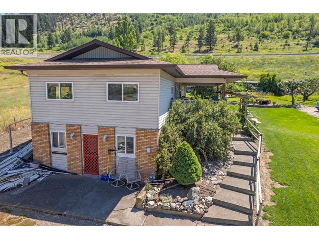 6150 Trans Canada Highway, Chase