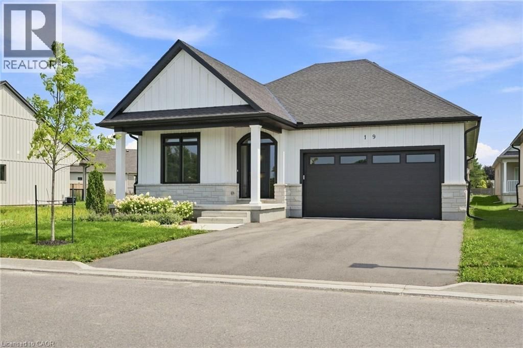 19 Oakley Drive, Niagara-On-The-Lake
