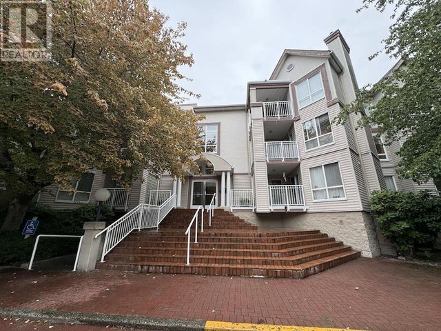 233 7451 Moffatt Road, Richmond