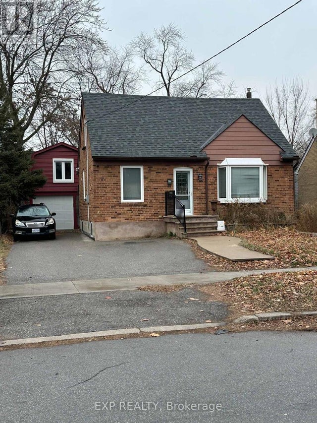 28 Pleasant Avenue, Toronto (newtonbrook West)