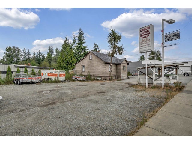 23359 Fraser Highway, Langley