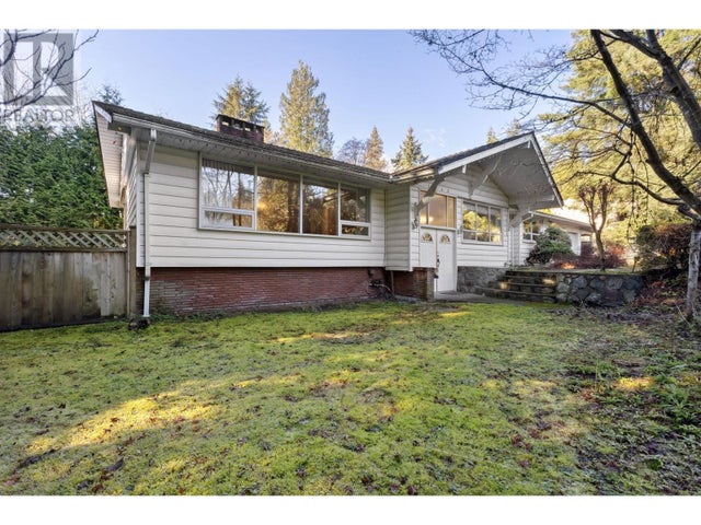 1645 Taylor Way, West Vancouver