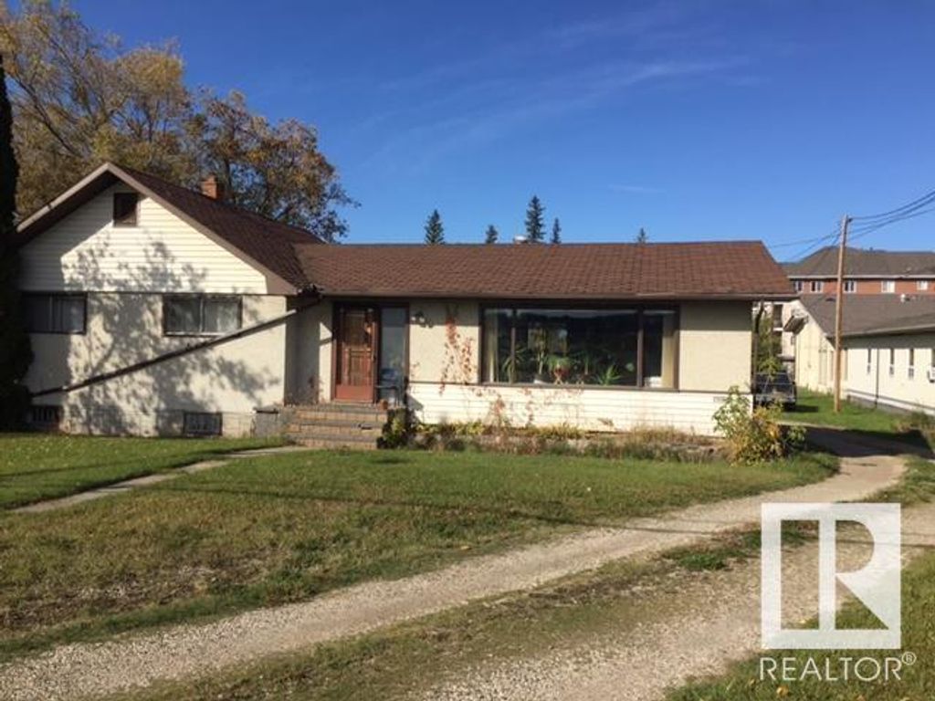 4907 & 4911 47 Av, Stony Plain