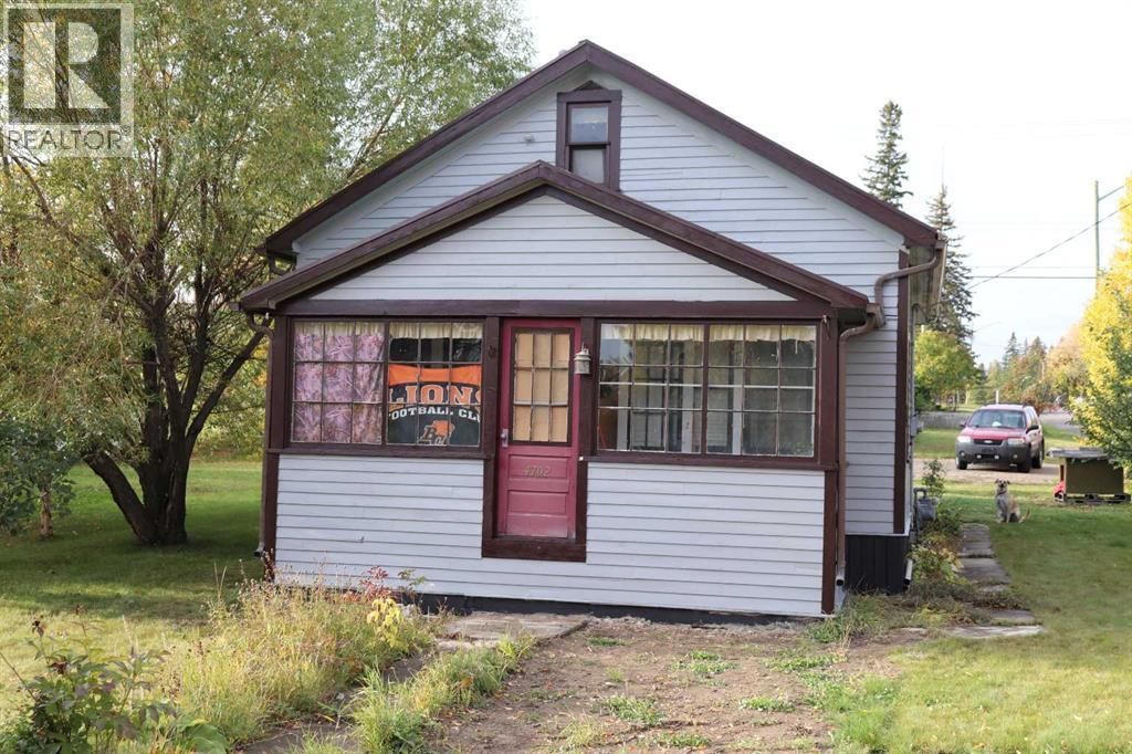 4702 4 Avenue, Edson