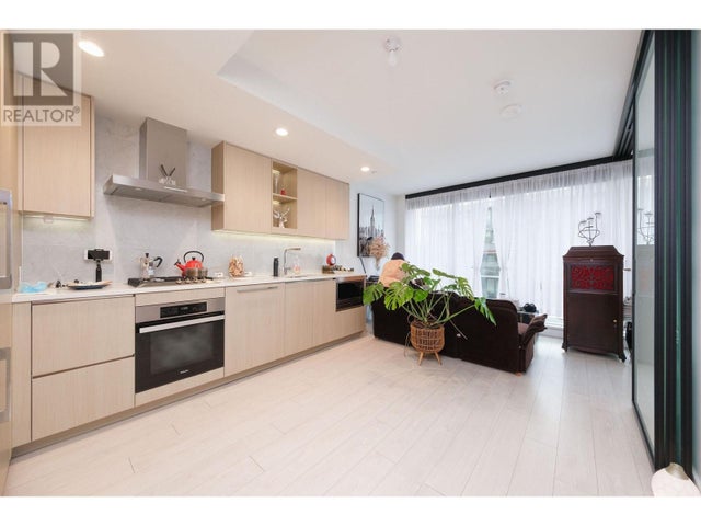 905 1768 Cook Street, Vancouver