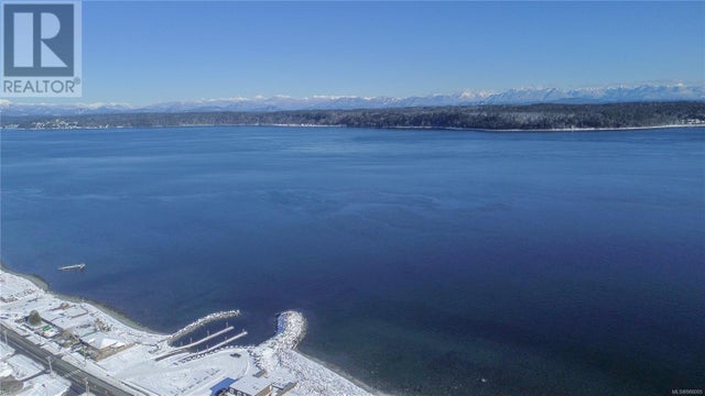 1081 Island Hwy S, Campbell River