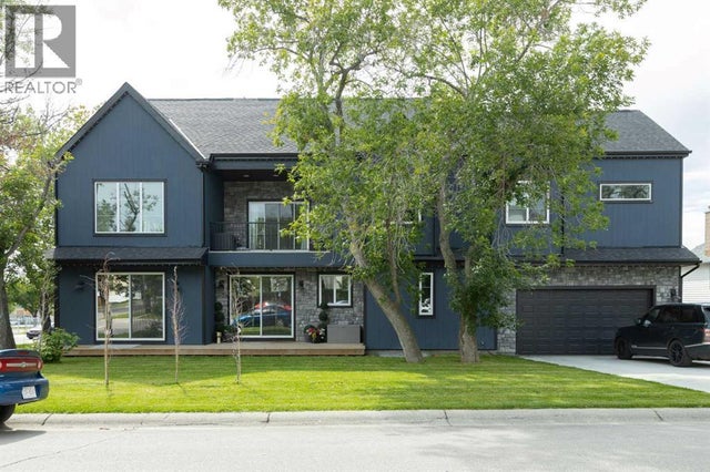 116 Centre Avenue Ne, Airdrie