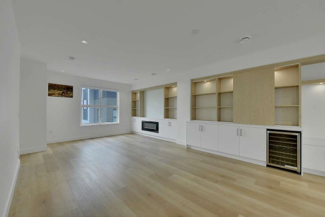 40 12585 104a Avenue, Surrey