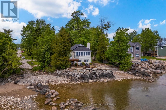 16 William Avenue, Wasaga Beach