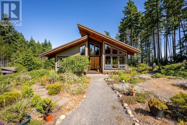 7300 The Point Rd, Denman Island