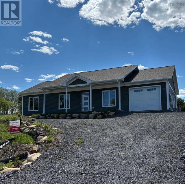 231 Hawthorn Road, Mahone Bay