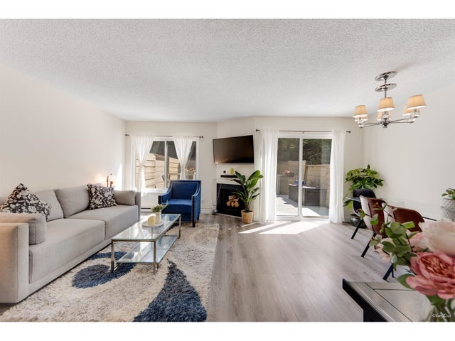 100 6622 Baker Road, Delta