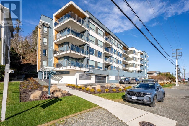 301 536 Island Hwy, Campbell River