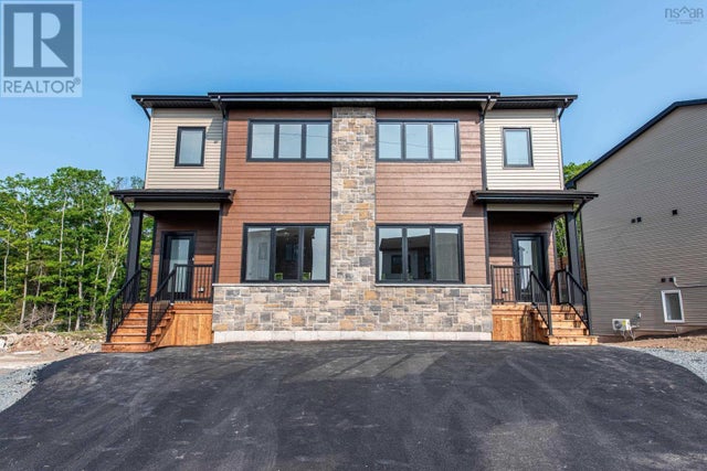 130 Colonial Crescent, Halifax