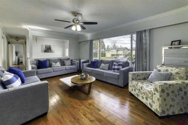 8998 Queen Mary Boulevard, Surrey