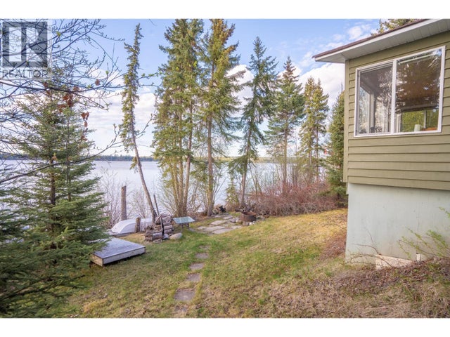 52200 Lloyd Drive, Cluculz Lake