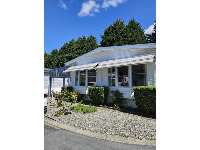 105 2062 King George Highway, Surrey