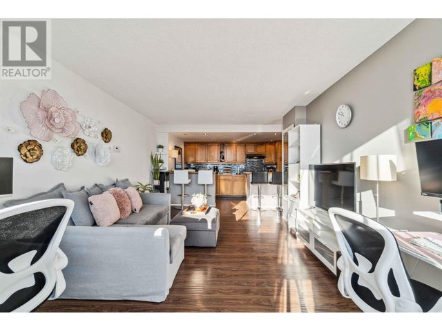 1005 620 Seventh Avenue, New Westminster