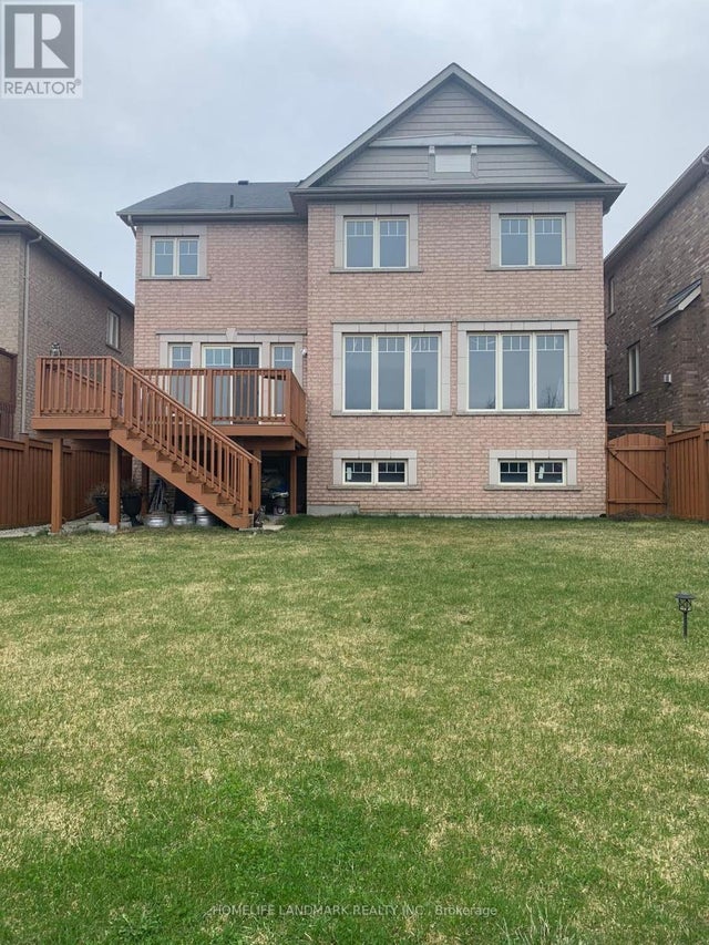 32 Philips Lake Court, Richmond Hill (jefferson)
