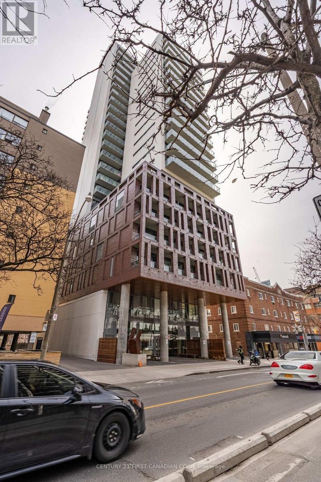 1405 - 81 Wellesley Street E, Toronto (church-Yonge Corridor)
