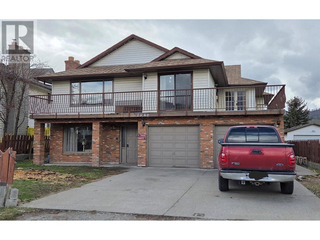 2940 Clapperton Avenue, Merritt