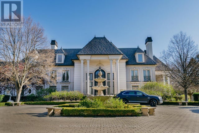 2215 Doulton Drive, Mississauga (sheridan)