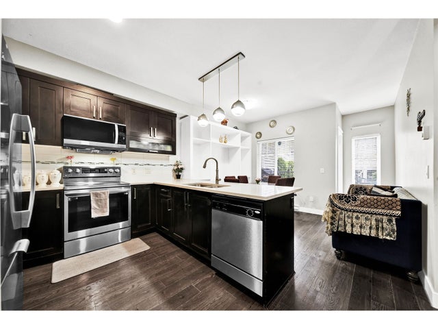 15 13864 Hyland Street, Surrey