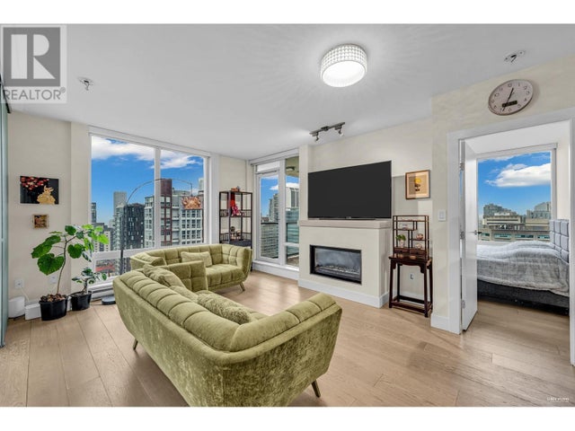 2002 565 Smithe Street, Vancouver