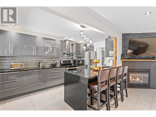 2535 Gordon Avenue, Port Coquitlam