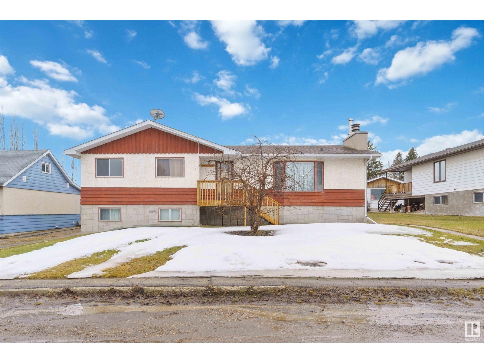 4811 51 Av, Sangudo