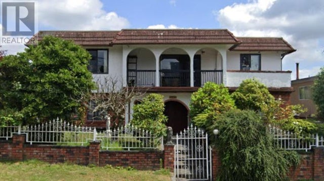 1970 Holdom Avenue, Burnaby