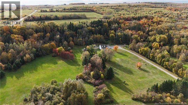 949 West River Road, Grand Falls