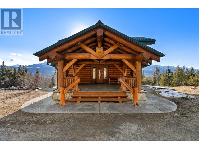 2119 Hillside Drive, Valemount