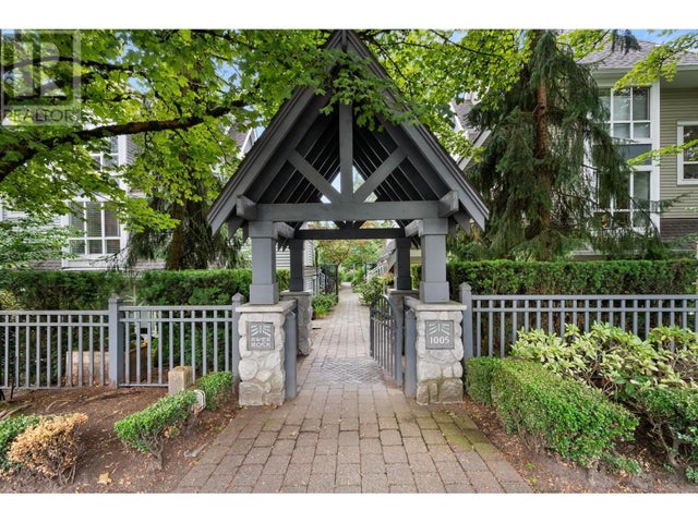 15 1005 Lynn Valley Road, North Vancouver