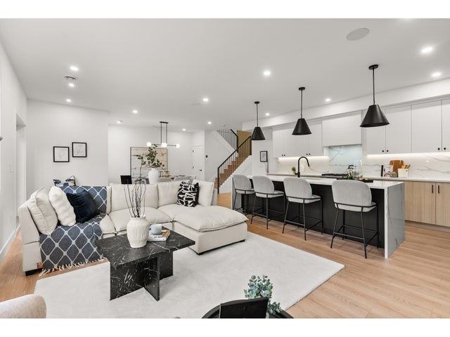 72 16358 90 Avenue, Surrey