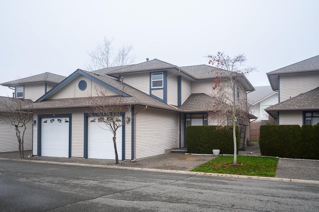3 4725 221 Street, Langley