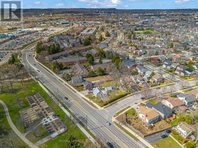 749 Maple Avenue, Burlington (brant)