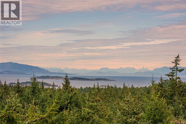 2311 Mate Pl, Nanoose Bay