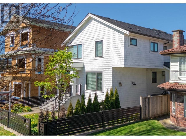 2047 E 51 Avenue, Vancouver