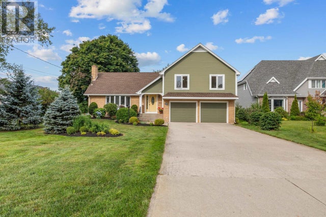 135 Queen Elizabeth Drive, Brighton